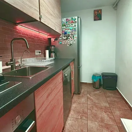 Apartament 4 Camere De Inchiriat *