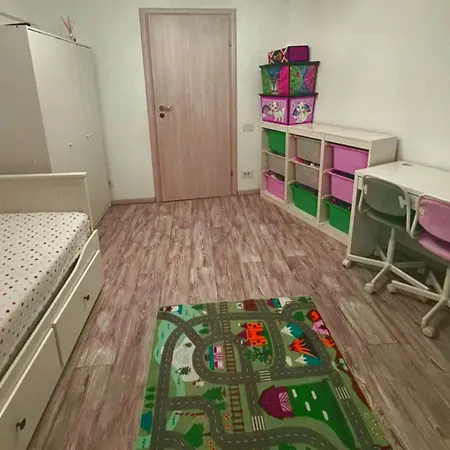 Apartament 4 Camere De Inchiriat Apartment Bucharest